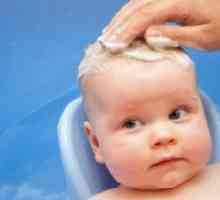 Как да се измие главата на бебето?