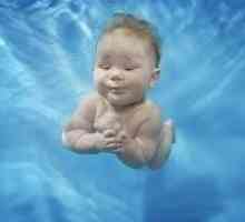 Как да се научи детето да плува?