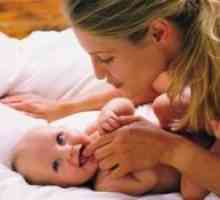 Как да се грижи за новородено момиченце