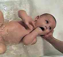 Какво водата трябва да е за къпане на новороденото?