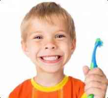 Кога да започнете да си мият зъбите на детето си