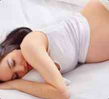 Мога ли да спи на една бременна корем
