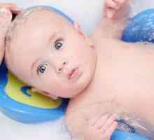Новородени правила за къпане