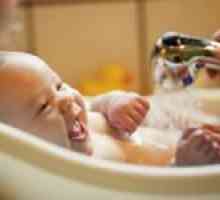 Какво може да се къпе новороденото бебе