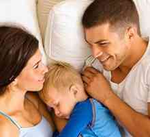 Бебе спи с родителите: за и против