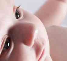 Сълзене на очите на новородено