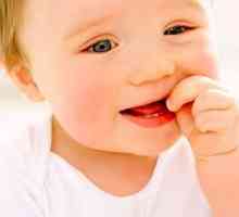 Времето, редът и знаците на никненето на зъби при бебетата