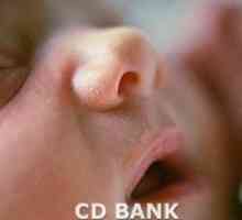 Новороденото тлеят очи