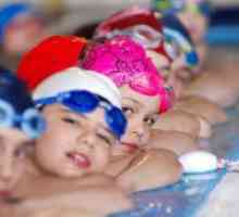 Уроци по плуване за деца