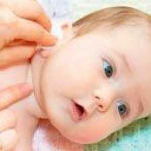 Как да се чисти ушите на детето си