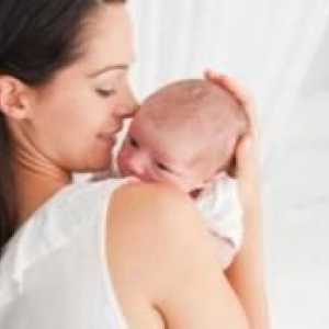 Как да се държи бебето след хранене колона