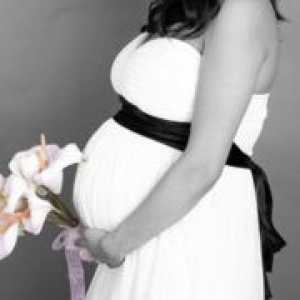 Козметика за бременни жени: хранене на избор, ефективност и ползи