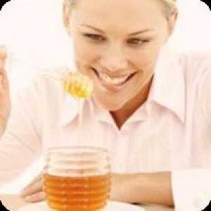 Възможно ли е за бременни жени ядат мед?