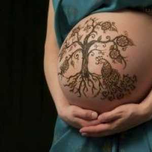 Рискован красота, или дали да се направи татуировки и татуировка по време на бременност?