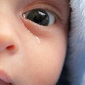 Сълзене на очите, при новородени
