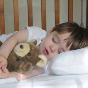 "Спи спокойно", или как да се отърве от проблеми със съня при малки деца