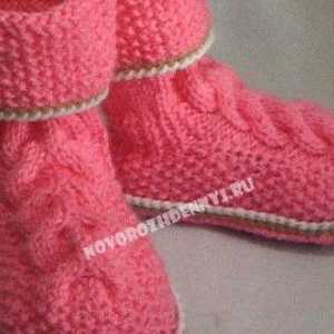 Топлите обувки, игли за плетене на дете 1 година и по-стари