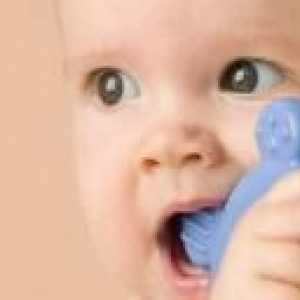 Бебето никненето на зъби